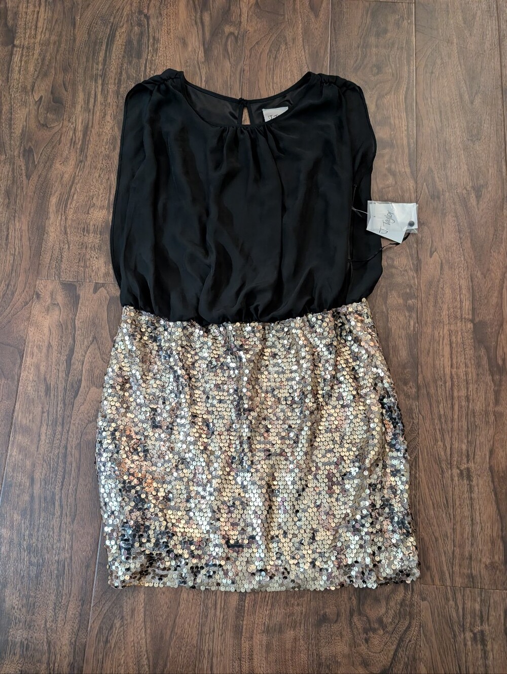 NWT J. Taylor 8 Black Top with Gold Sequin Skirt Women's Dress Evening Cocktail
